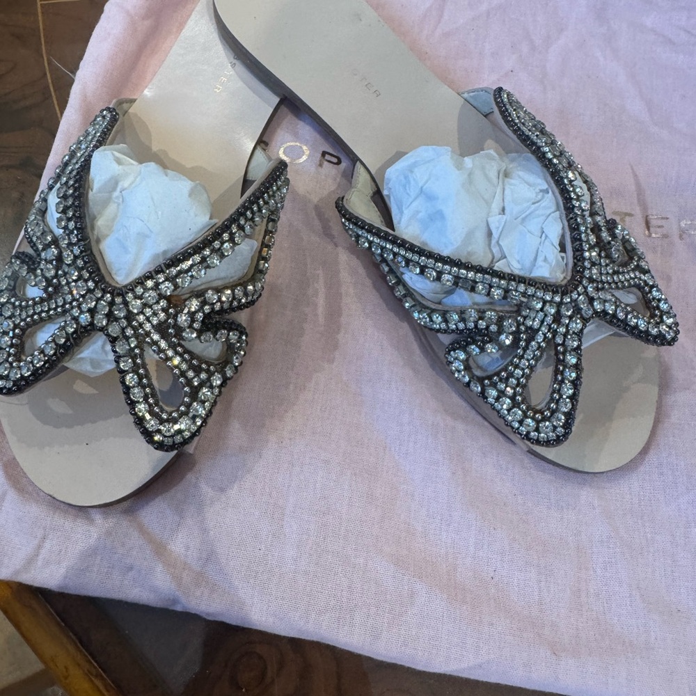 Sophia Webster Black Sandals with Gold and Pearl Butterfly Appliques - Picture 11 of 15